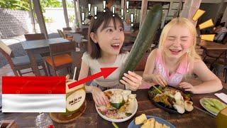 Hunting Indonesia food with bulebarbie️