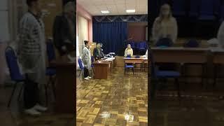 Прослушивание гимна на УИК 130