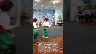  Украинский танец "МАЛЕНЬКИЕ КАЗАКИ" Хореограф Оксана Калинина #Дошкольная_хореография #Детский_сад