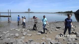 Students help SC Department of Natural Resources install a pilot oyster reef project