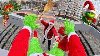 GRINCH VS MOM IN REAL LIFE. PUNISHED FOR STEALING CHRISTMAS (Parkour Pov Funny)