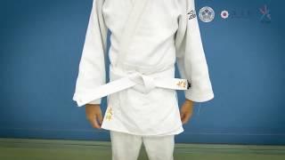 How to wear the Judogi and how to put the shoes neatly