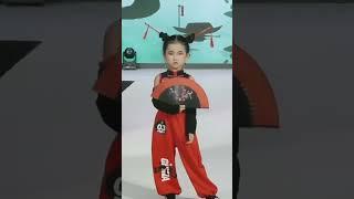 chinese style catwalk #catwalk #childmodel #model #fashion #kidsmodel #fashionshow #shorts