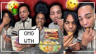 FUNNY FOOD REVIEWS ( SMORES CUP NOODLES + PRAWN CRACKERS )