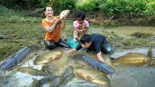 Nhim and his children discover a giant school of fish in an abandoned fish pond