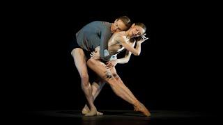 Infra – Final duet (The Royal Ballet)