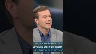 Jaques Schuster, Chefkommentator der WELT, über die hypnotische Kraft des Bundeskanzlers #short