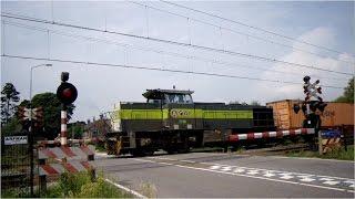 Dutch Railroad Crossing/ Level Crossing/ Bahnübergang/ Spoorwegovergang Tricht