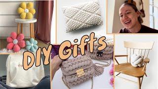 14 Crochet Gift Ideas (that people will actually want!!)