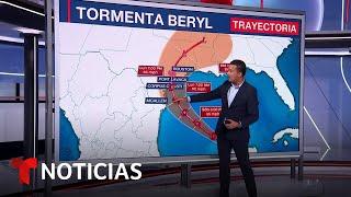 Beryl se desplaza como tormenta tropical rumbo a Texas | Noticias Telemundo