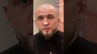 Туменов ответил Чимаеву: "После боя найдите Хамзата и спросите про мою борьбу" #shorts