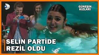 Selin Partide Rezil Oldu - Güneşin Kızları 1. Bölüm