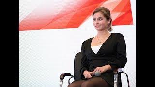 Yulia Lipnitskaya in Interactive session on Promotion of sport / Юлия Липницкая Мотивация в спорте