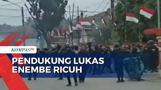 Pasca Penangkapan Gubernur Papua, Pendukung Lukas Enembe Bentrok dengan Polisi di Jayapura