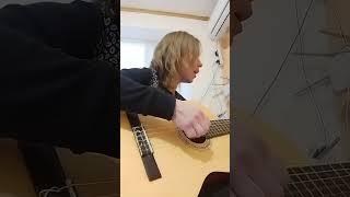 #Ой, у лузі червона