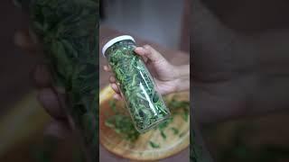 Kitchen Tip to Store Curry Leaves for Long Time | #shorts #shortsvideo #kitchentips #cookingtips