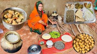 होटल और रेस्टोरेंट के खाने पड़ जाएगा फीका‍️ इस देशी खाने के आगेVillage Wedding Veg Thali