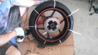 Motorcycle Tire Removal from Rim - Zip Tie Method- 2007 ZX6R - HOW TO / TUTORIAL