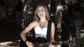 Felicity Urquhart "Girl In The Mall" (Official Music Video)
