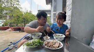 Nàng Út Ống Tre nấu nồi Cháo Lòng Siêu To đãi cả Gia Đình và Tất Bật làm Đơn sỉ Hoa Lễ Siêu Khủng