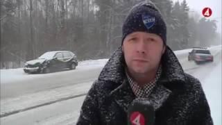 Live news photobombed by a drifting Volvo 740