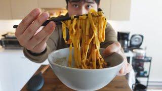KOREAN Fettucine Alfredo INSTANT NOODLES | Food Review