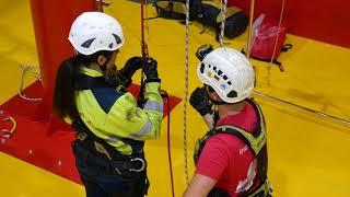 Einsatz in großer Höhe - Ein Selbstversuch als Industriekletterer