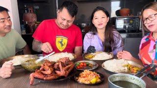 Kaila & Kaili and Kancha & Kanchi को जबरजस्त Mukbang. Fried chicken wings, Sisnu, थेप्चे अचार मुलाको