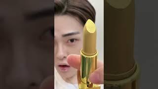 Gold lipstik