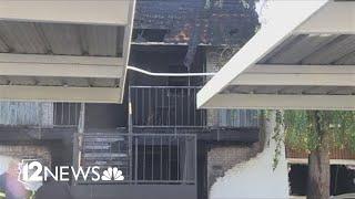 10 people displaced after Phoenix apartment fire