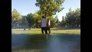 combate entrenamiento en el parque