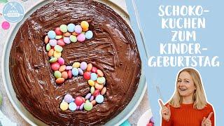 Schokokuchen zum Kindergeburtstag  | Schokokuchen mit Smarties | Einfach Backen