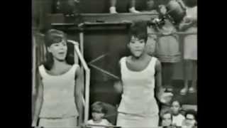 MUSIC OF THE SIXTIES   The Girl Groups (Martha,Crystals,Shirelles,Ronettes,Marvelettes,Supremes)