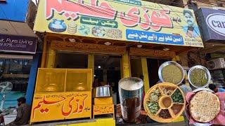 REAL CHEAP STREET FOOD BREAKFAST IN THE ROADSIDE OF LAHORE | ahori Nashta Nan Chanay & Haleem