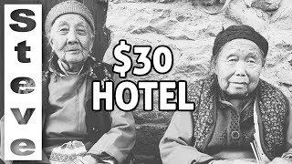 AMAZING $30 HOTEL IN DALI, CHINA - Ancient Village Tour 