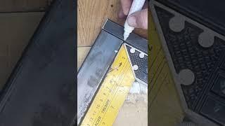 90° corner with different profiles tubing