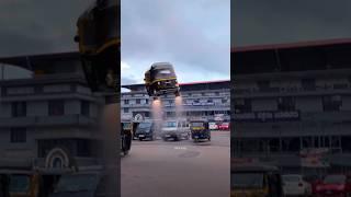 Flying auto rickshaw #shots #ytshorts #viralshorts