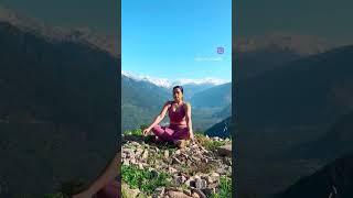 Mountain Yoga with Breathtaking Views @SavvyFernweh