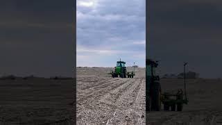 Planting 2023! John Deere 4440!! #shorts #short #deere #johndeere #farming #johndeeretractor