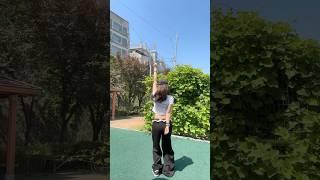 벌레 이슈;; #shorts #dance #music #dancechallenge #tobii #hotellobby #music #춤 #챌린지 #추천 #김소짠