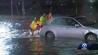 Albuquerque drying out after flash flooding strands cars