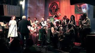 Gennadiy Golstain & St. Petersburg's Saxophones — Amapola