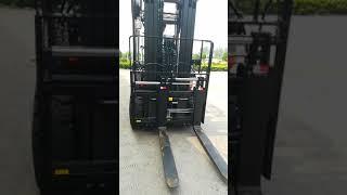 SNSC forklift's hydraulic fork positioner with side shifter function