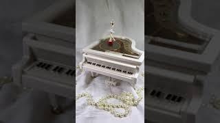 Шкатулка музыкальная пианино с танцующей балериной