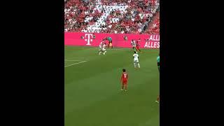 Spectacular dribble and skills by Kingsley Coman