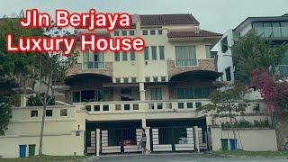 JLn Berjaya Luxury House in Singapore | Explore Berjaya House | Tuoi Singapore