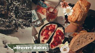 Life of an introvert | snow storm | baking | coffee | cooking | cozy winter days at home | PATRICIA