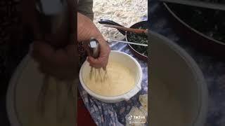 Kuru yufkadan ıspanaklı börek