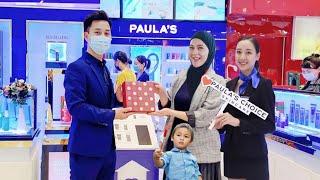 Hari Ini Paula Verhoeven Dikasih Toko Kosmetik Oleh Teman Dekatnya