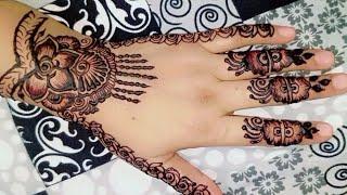 #back hand trendy mehndi design by Anam #anammehndidesign #hennadesign#new2024